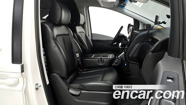 Hyundai Staria 2022, фото 16