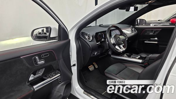Mercedes-Benz GLA 2022, фото 13