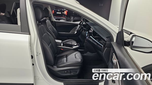 Kia Niro 2023, фото 16