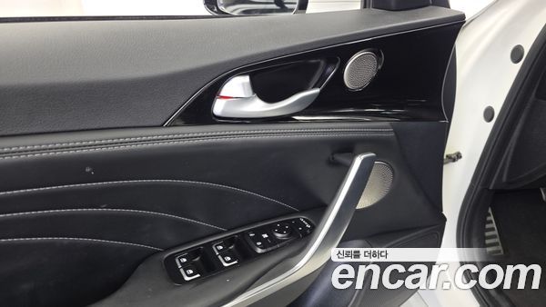 Kia Stinger 2021, фото 31