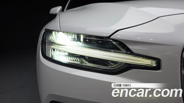 Volvo S60 2024, фото 8