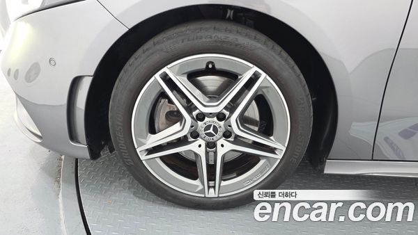 Mercedes-Benz A-Class 2023, фото 5