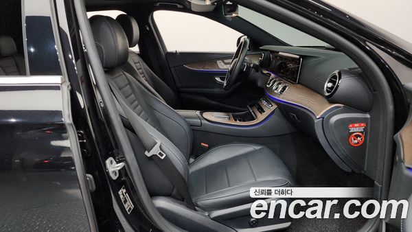 Mercedes-Benz E-Class 2021, фото 16