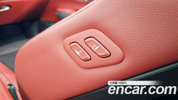 Genesis GV70 2022, фото 30