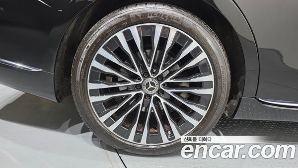 Mercedes-Benz S-Class 2022, фото 5