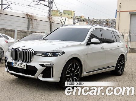 BMW X7 2021