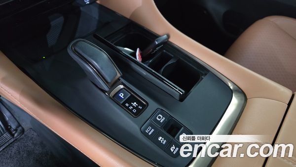 Toyota Alphard 2024, фото 12