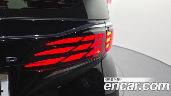Toyota Alphard 2024, фото 9