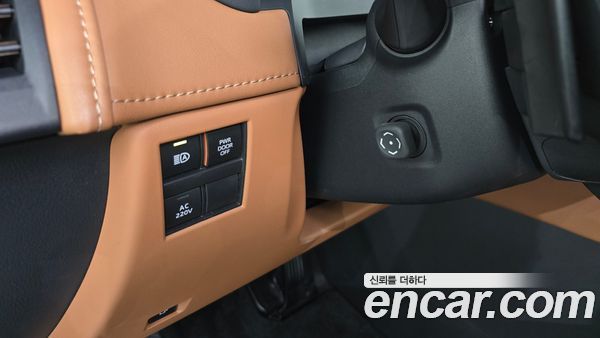 Toyota Alphard 2024, фото 29