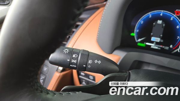 Toyota Alphard 2024, фото 35