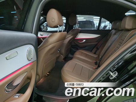 Mercedes-Benz E-Class 2021, фото 13