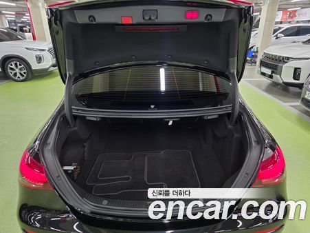 Mercedes-Benz E-Class 2021, фото 15
