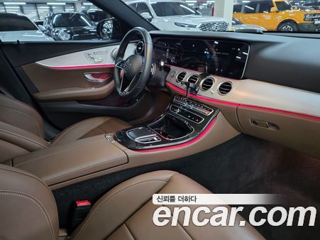 Mercedes-Benz E-Class 2021, фото 18