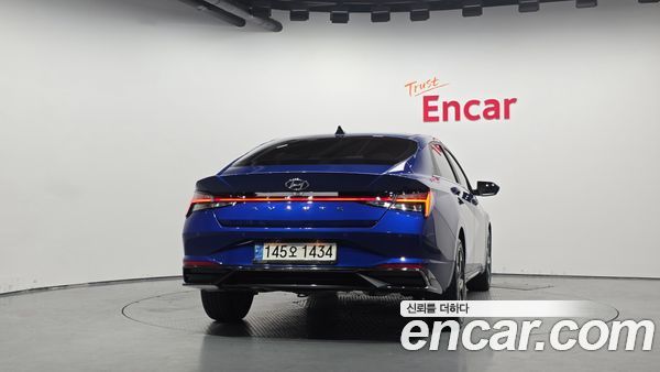 Hyundai Elantra 2021, фото 4