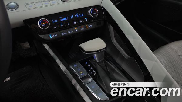 Hyundai Elantra 2021, фото 9