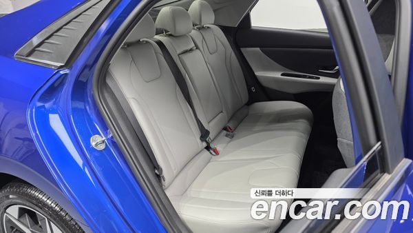 Hyundai Elantra 2021, фото 11