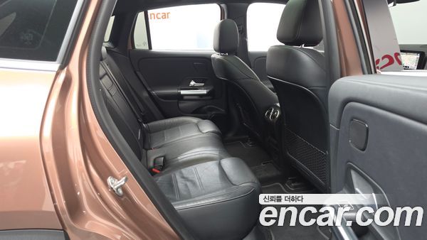 Mercedes-Benz EQA 2022, фото 17