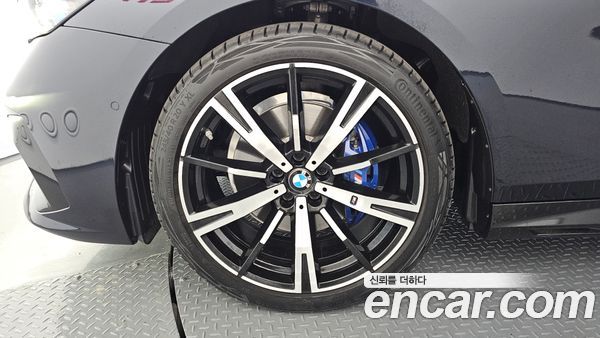 BMW 5 Series 2025, фото 5