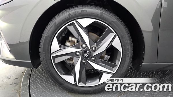 Hyundai Elantra 2021, фото 5