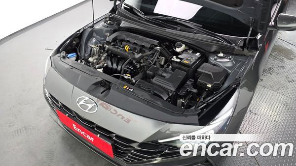 Hyundai Elantra 2021, фото 6