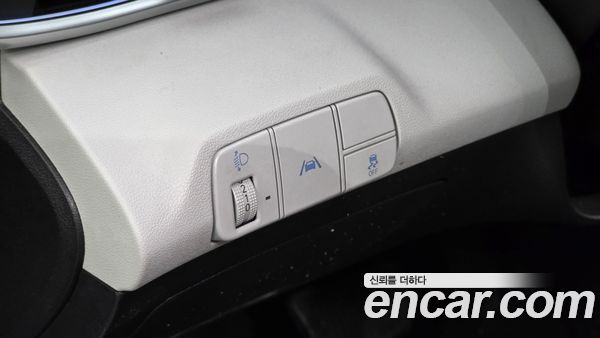Hyundai Elantra 2021, фото 21