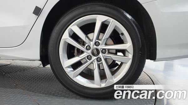 Audi A3 2023, фото 7