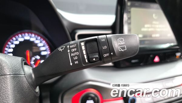 Hyundai Veloster 2020, фото 24