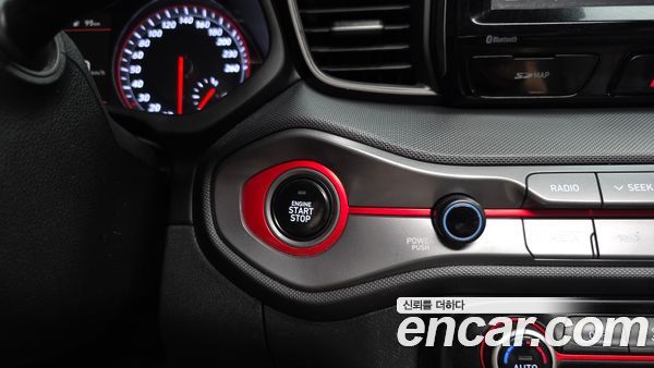 Hyundai Veloster 2020, фото 30