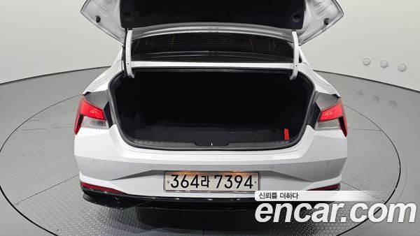 Hyundai Elantra 2023, фото 20