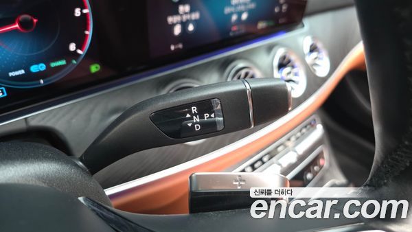Mercedes-Benz CLS 2023, фото 9