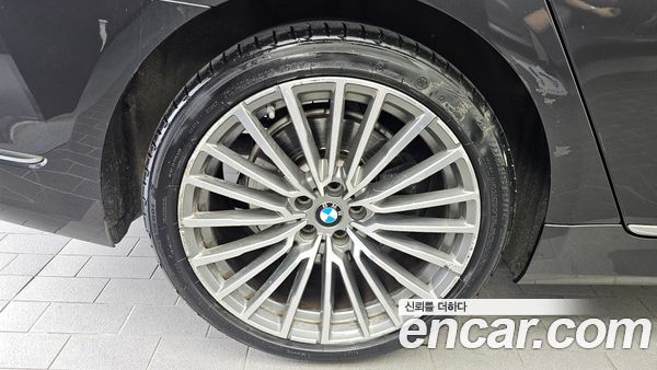 BMW 7 Series 2021, фото 5