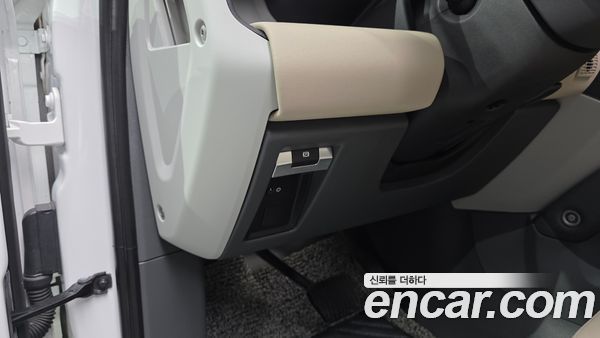 Land Rover Defender 2022, фото 29