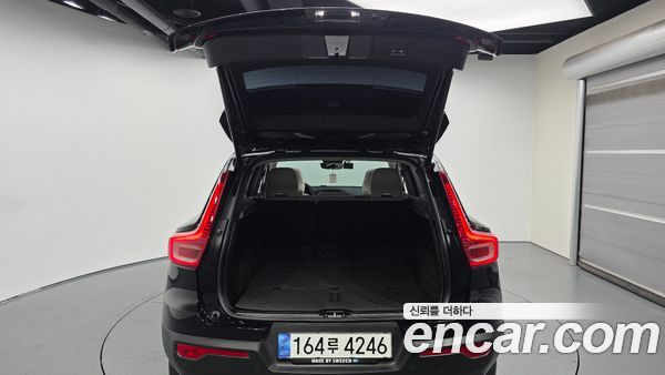 Volvo XC40 2023, фото 26