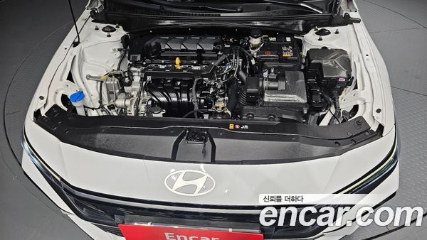 Hyundai Elantra 2025, фото 6