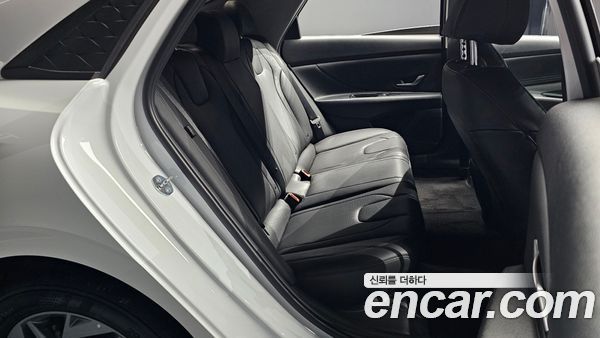 Hyundai Elantra 2025, фото 12
