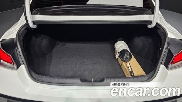 Hyundai Elantra 2025, фото 20