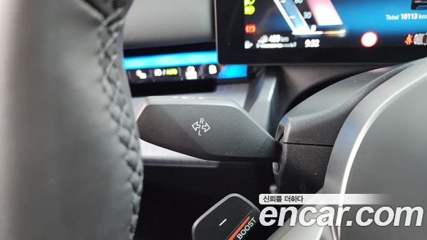 BMW 5 Series 2025, фото 27