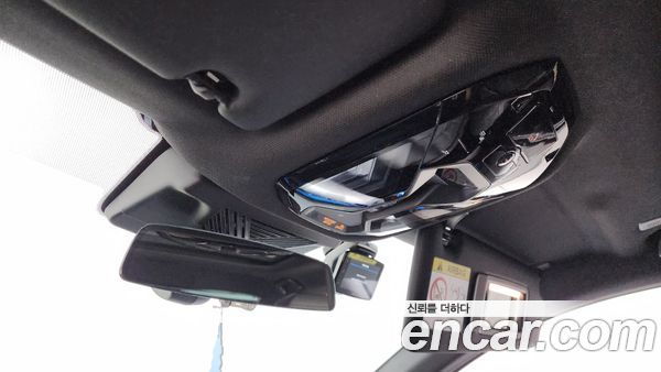BMW 5 Series 2025, фото 30