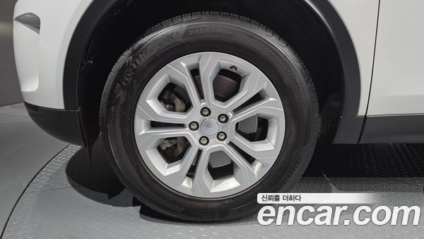 Land Rover Discovery Sport 2020, фото 5
