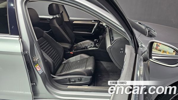 Volkswagen Passat 2021, фото 10
