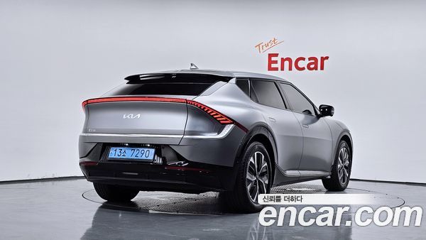 Kia EV6 2023, фото 2