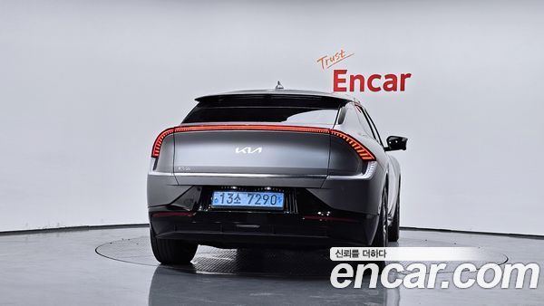 Kia EV6 2023, фото 4