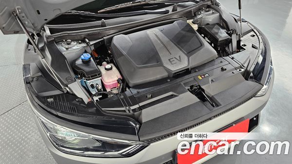 Kia EV6 2023, фото 6