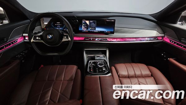 BMW 7 Series 2023, фото 9