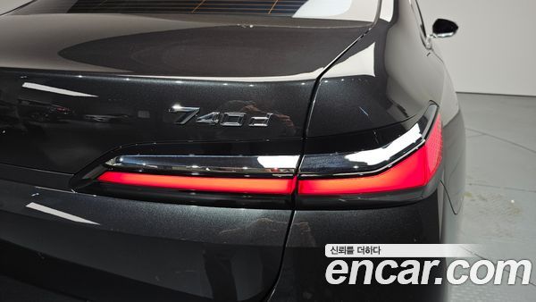 BMW 7 Series 2023, фото 8