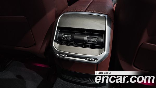 BMW 7 Series 2023, фото 45