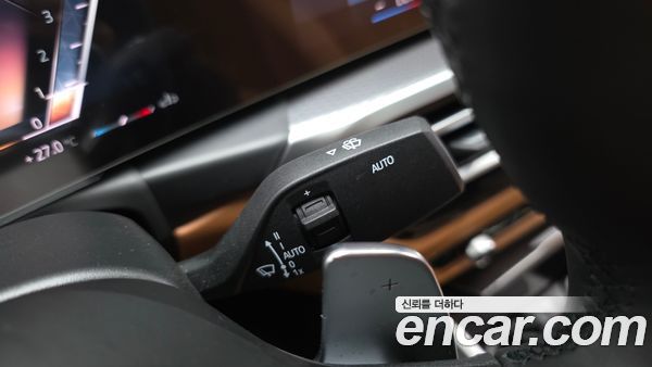 BMW 3 Series 2024, фото 29