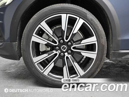 Volvo V60 2023, фото 5