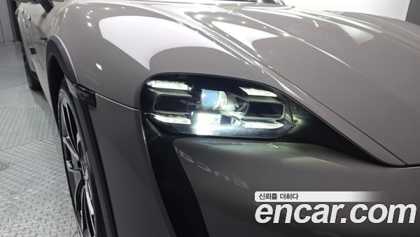 Porsche Taycan 2022, фото 8