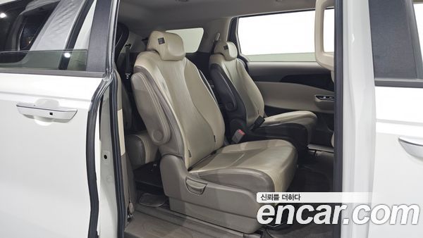 Kia Carnival 2021, фото 17